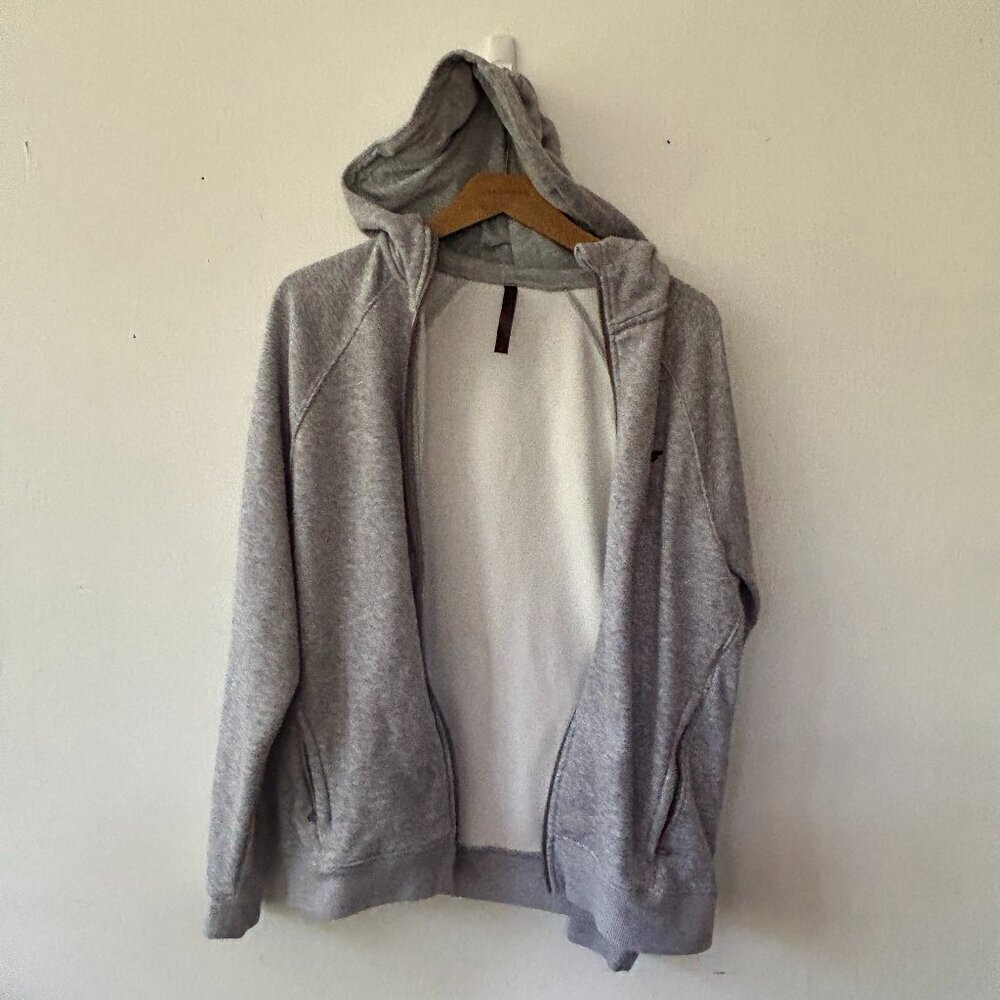 Fabletics Full Zip Hoodie Womens Small Sweatshirt Gray Activewear Pockets FLAW